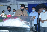 Venkatesh Pays Last Respcets to Sirivennela Sitaramasastri
